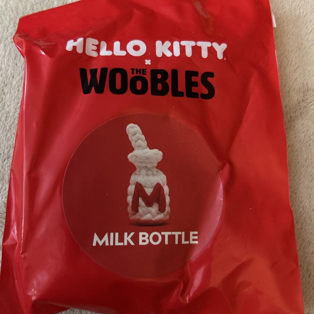 The Woobles Tiny Accessory Kit - Hello Kitty - Milk‎ Bottle
